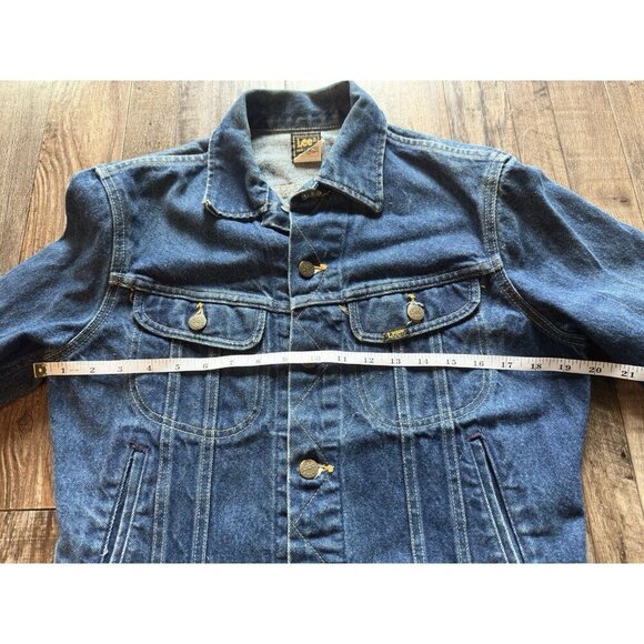 Vintage Lee Medium Wash Denim Jean Trucker Jacket 70's Medium Wash Size 38 or 10 - Picture 3 of 5
